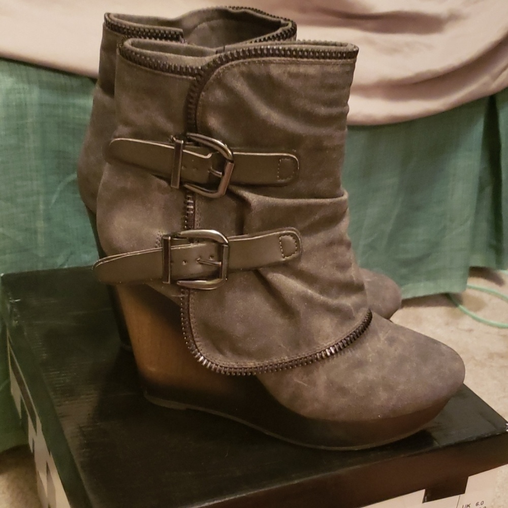 heels/booties